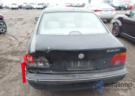 2000 BMW 528Ia z USA, uszkodzony, nr VIN WBADM6342YGU07048